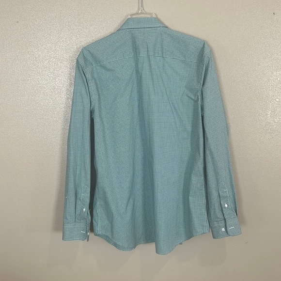 Old Navy Men’s button down size Large. - Picture 2 of 3